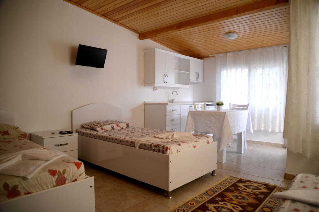 Huzur Hotel Siğacık Quarto foto